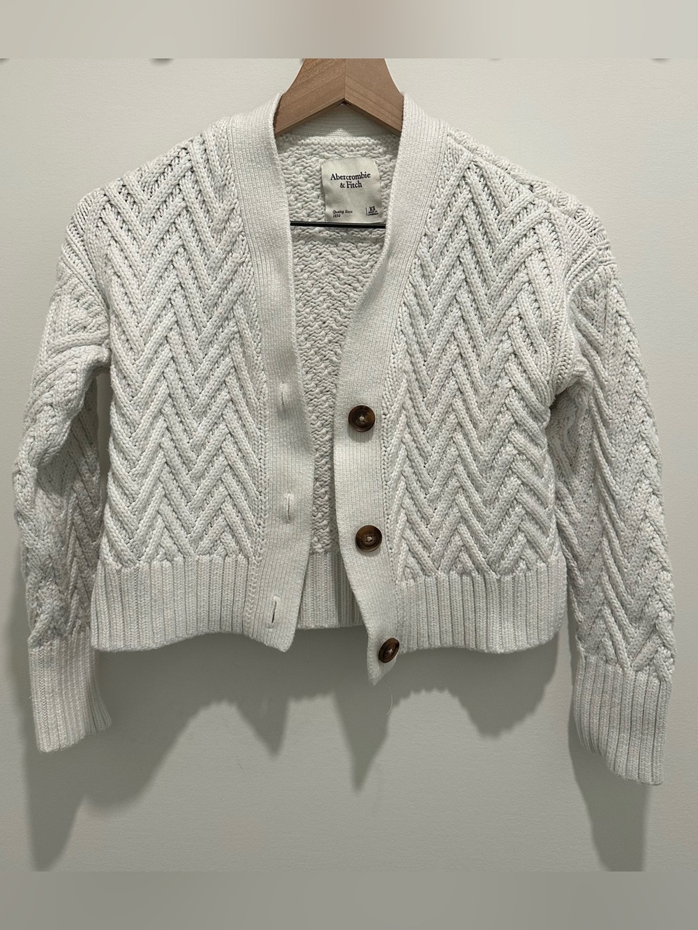 Abercrombie & Fitch Ivory Cable-Knit Button Front Cardigan
